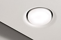 Светильник втяжной RGX 53 с черным цоколем.